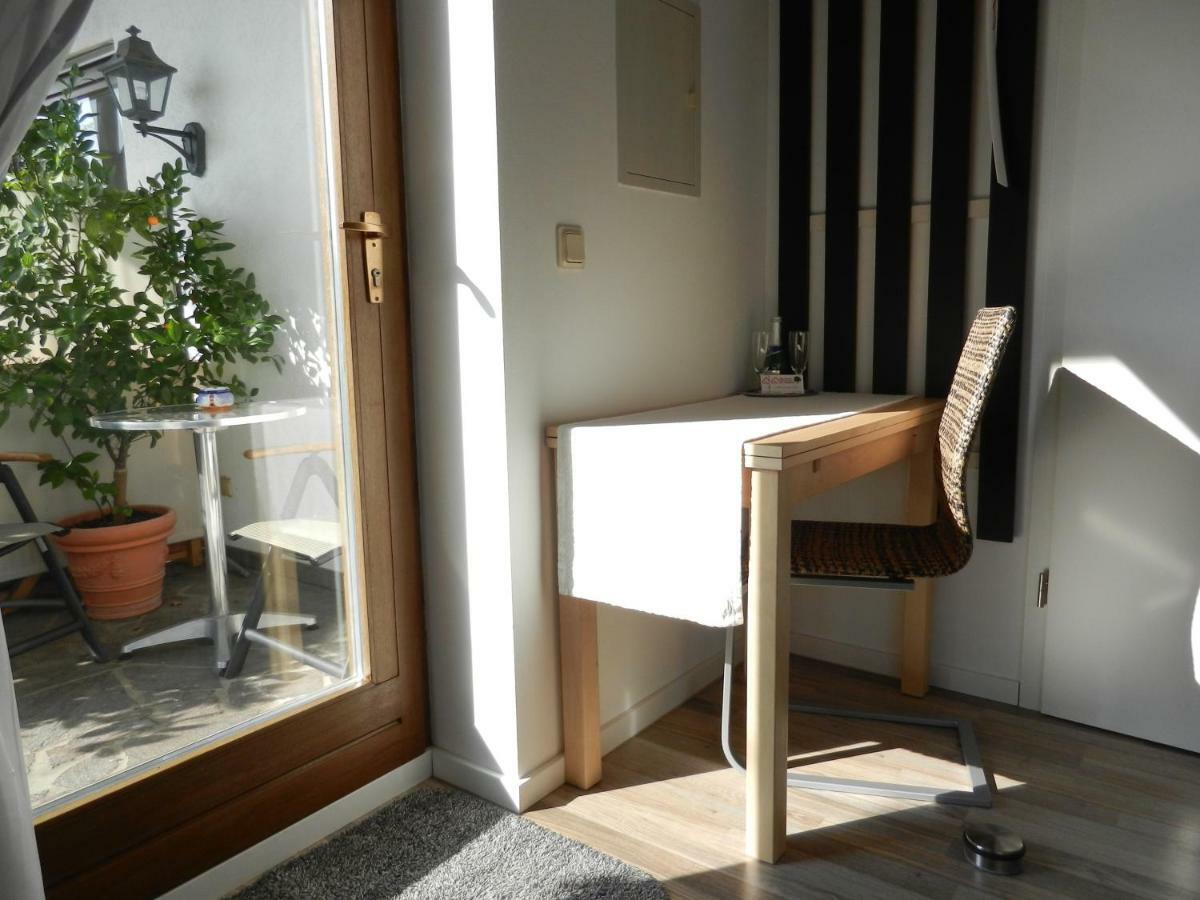 Apartment Am Stadtpark นอยมาร์คท์ อิน แดร์ โอเบอร์พฟัลซ์ ภายนอก รูปภาพ