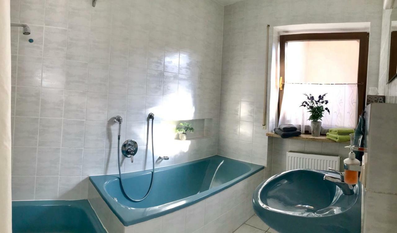Apartment Am Stadtpark นอยมาร์คท์ อิน แดร์ โอเบอร์พฟัลซ์ ภายนอก รูปภาพ